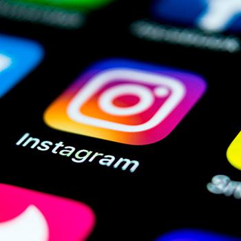 get views on instagram story automatically every month